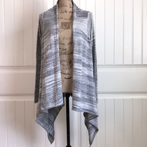 Akini cardigan